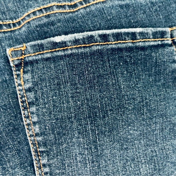 Denim Capris Length Jeans - Picture 6 of 7